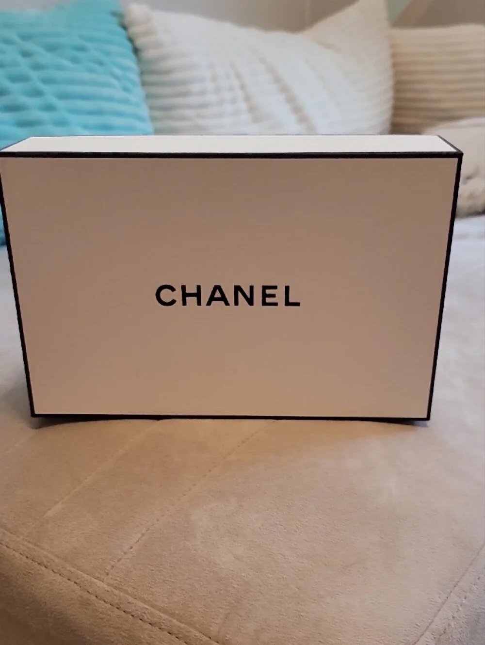 CHANEL Black Quilted Patent Leather Wallet with CC Clasp